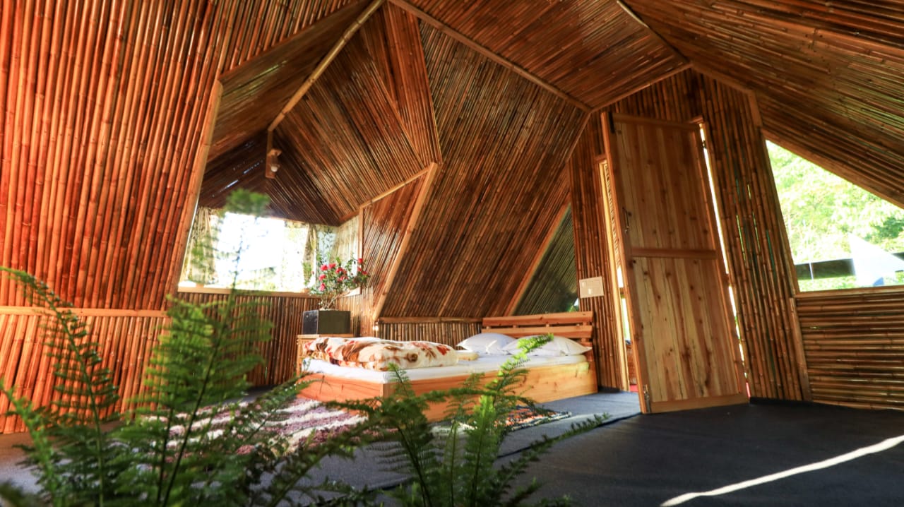 Daughter J Homestay - Tap to explore photos