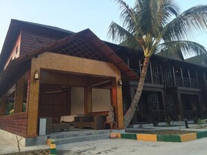 TSG Aura-MMT Holidays Special