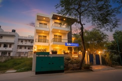 FabHotel Daffodils, Gurgaon