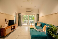 ZIVAH 1BHK LazyDazeStays Near Thalassa BoilerMaker, Goa