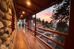 Mandeva Stays, Khatoli