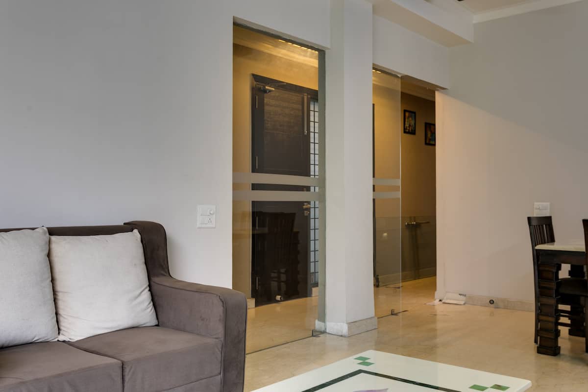 Safdarjung Enclave Apartments 3 Bedroom 2nd Floor - Tap to explore photos