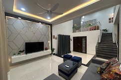 Luxury Airport Villa-Perfect for Family & Business, Ibrahimpatnam