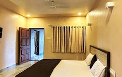 Deluxe Double Room with Bath