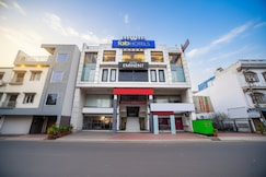 FabHotel Eminent - Patel Nagar , Oriental University., Bhopal