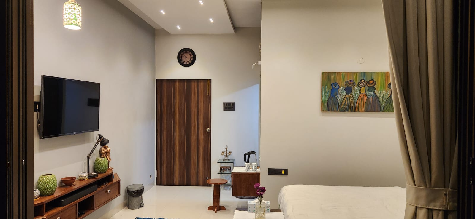 Pinnacle Homestay Alibuag - Tap to explore photos
