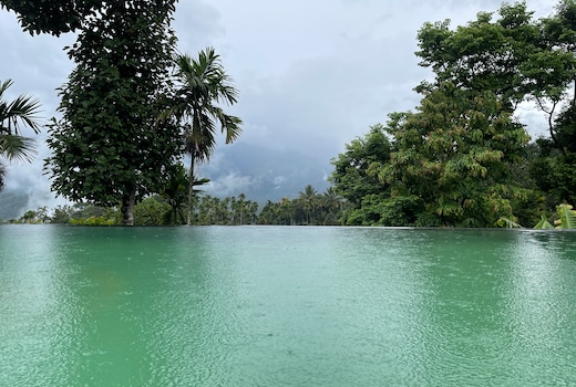 Namaha Homestay | Infinity Pool