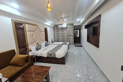 Hotel Vrindavan Palace, Aligarh