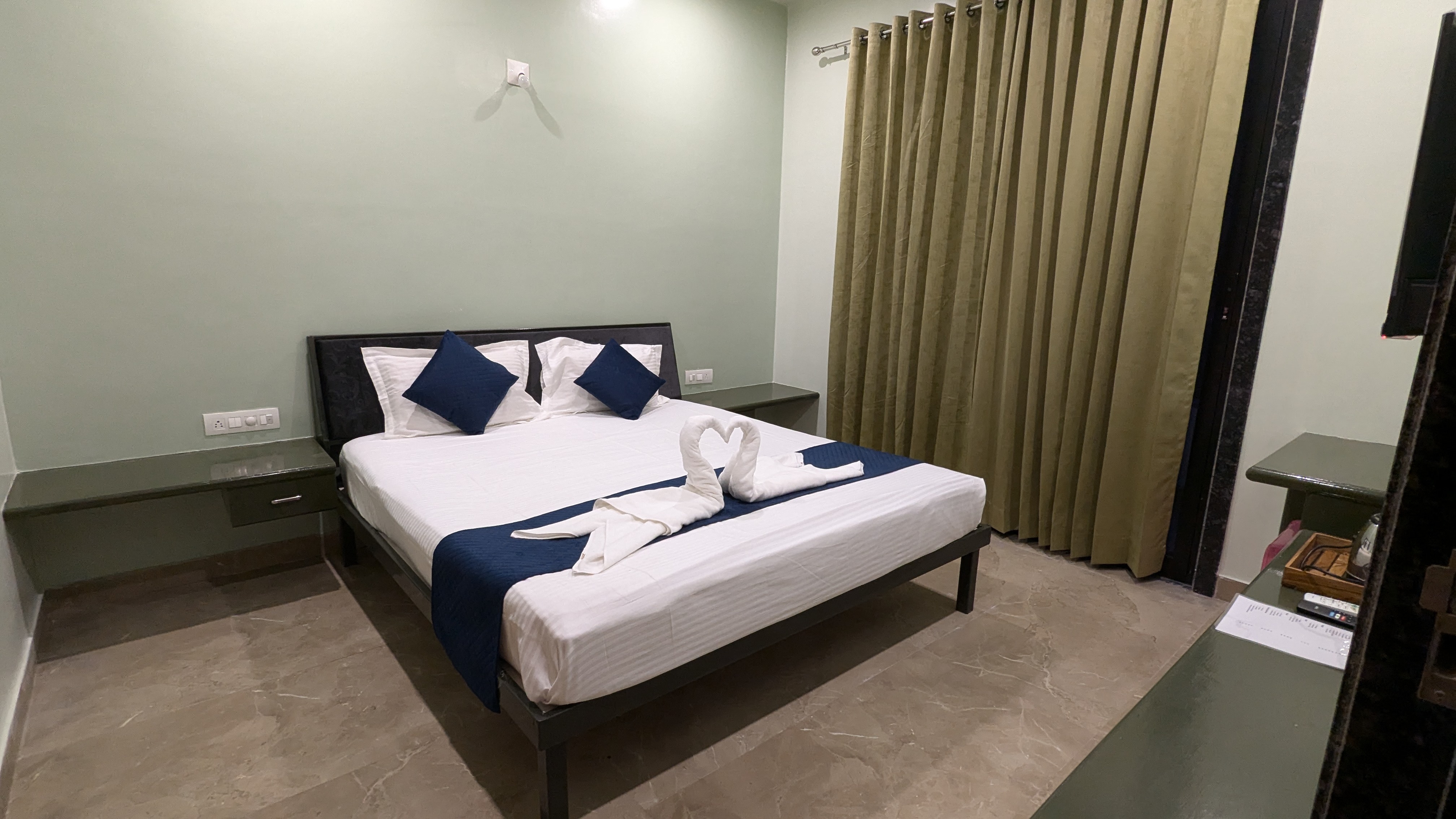 Raas Leela | Rooms in Luxury Cottages - Tap to explore photos