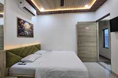 Sanidhya Hotel, Reengus