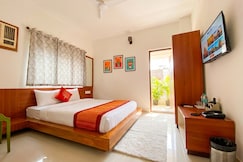 Lake Land Guest House | Rooms & Caretaker, Kolkata