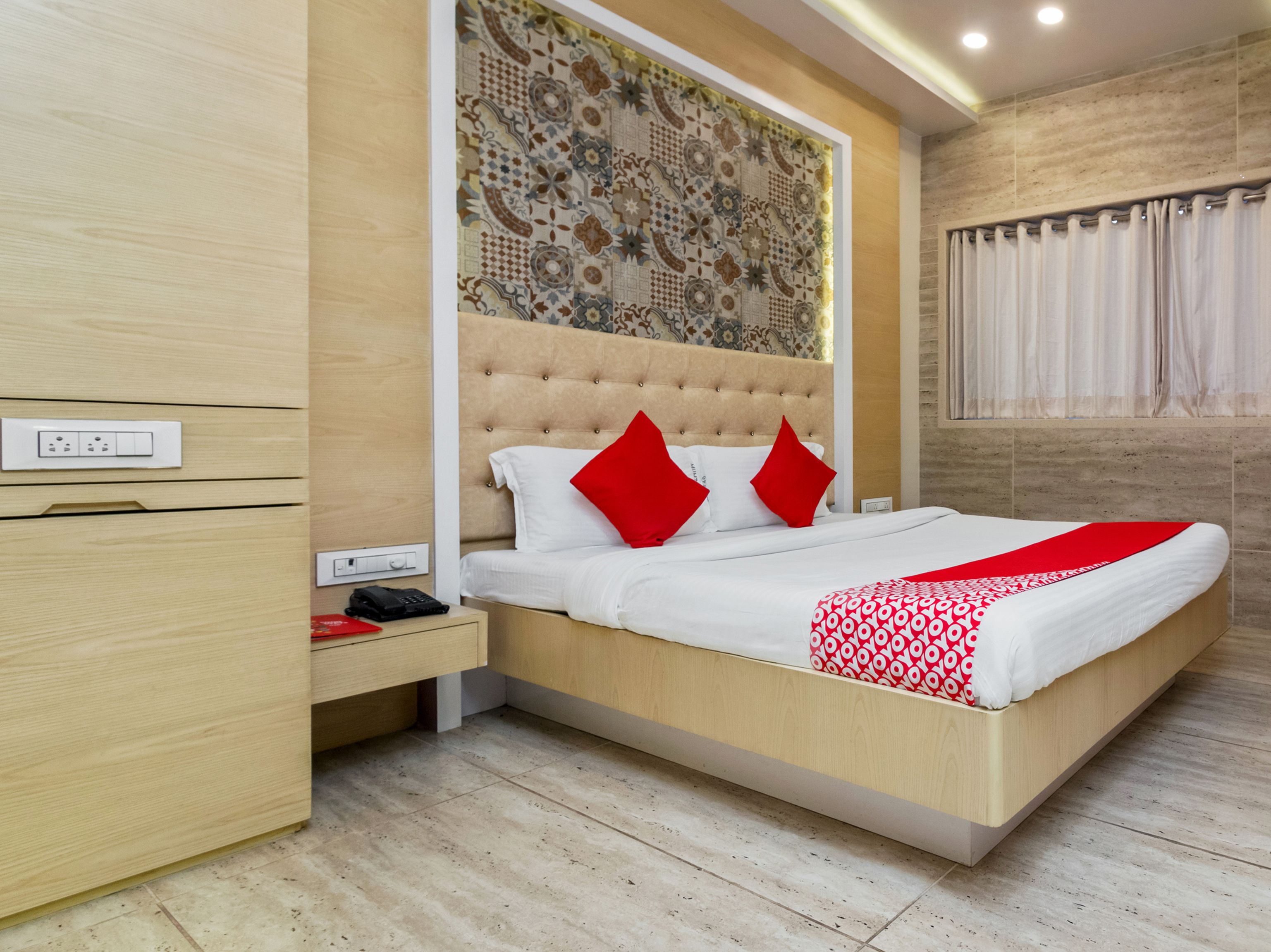 Oyo Flagship 17200 Hotel Neelkamal Chembur Mumbai Inr 1181