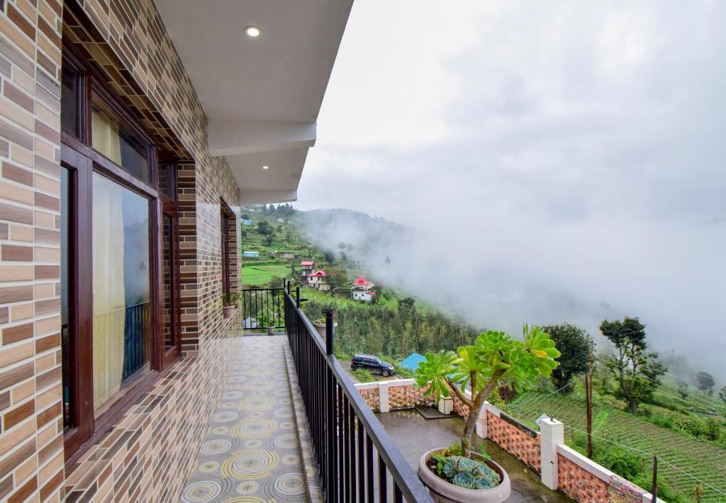 Infinity View Luxery Homestay - Tap to explore photos
