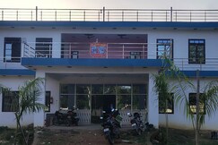 Hotel O N P Grand and Resort, Mampur Bana