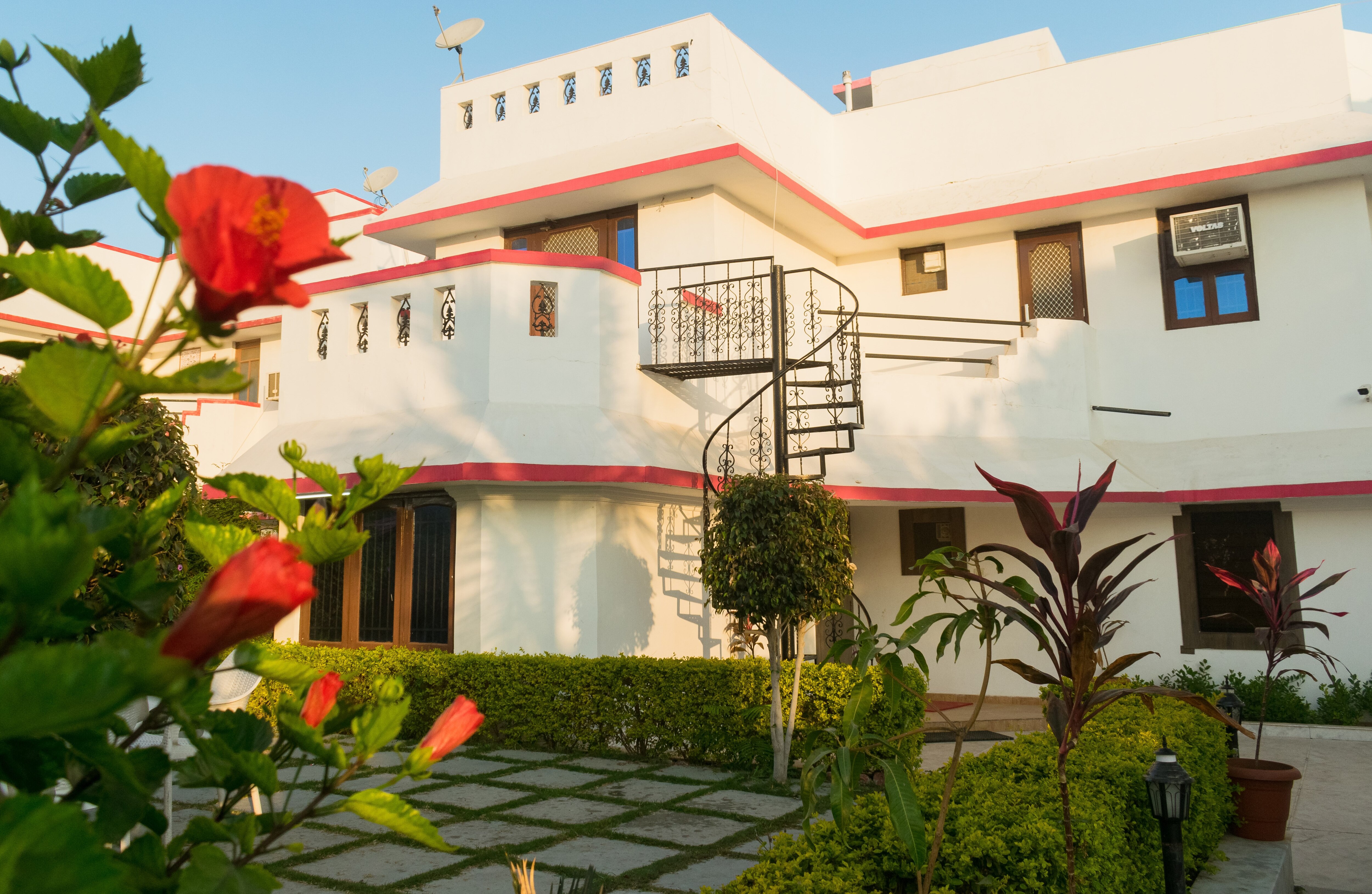 Rangmahal Boutique 3 BHK Villa-2 - Tap to explore photos