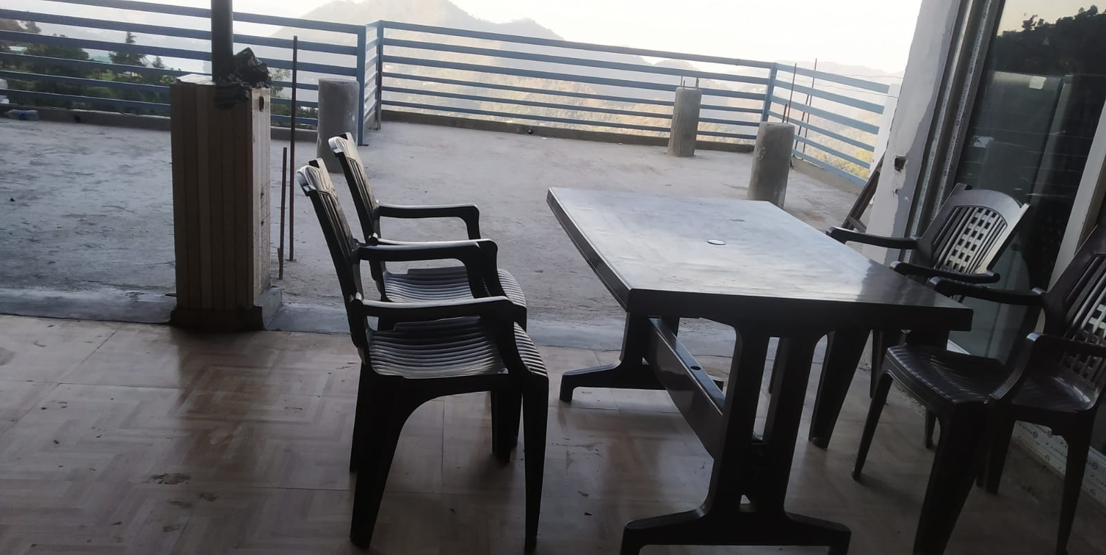 Halt Mountain Lake View Homestay - Tap to explore photos