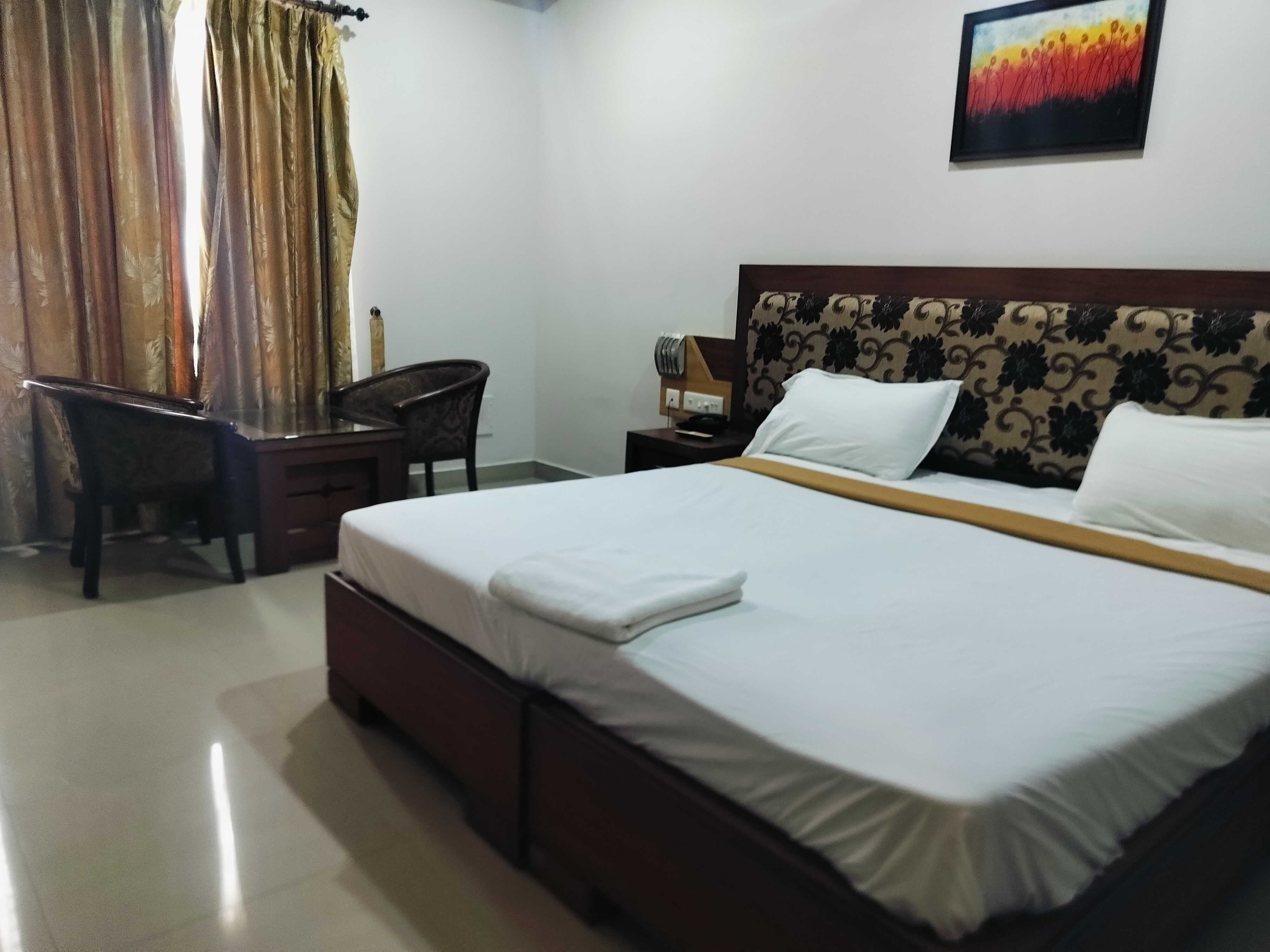 Hotel O Thiruvananthapuram Kochuveli Formerly Jasmin Villa - Tap to explore photos