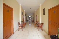 Hotel O Wisma Empat Lima Syariah, Palembang