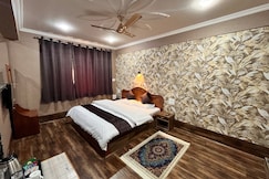 Hotel Poshimall, Srinagar