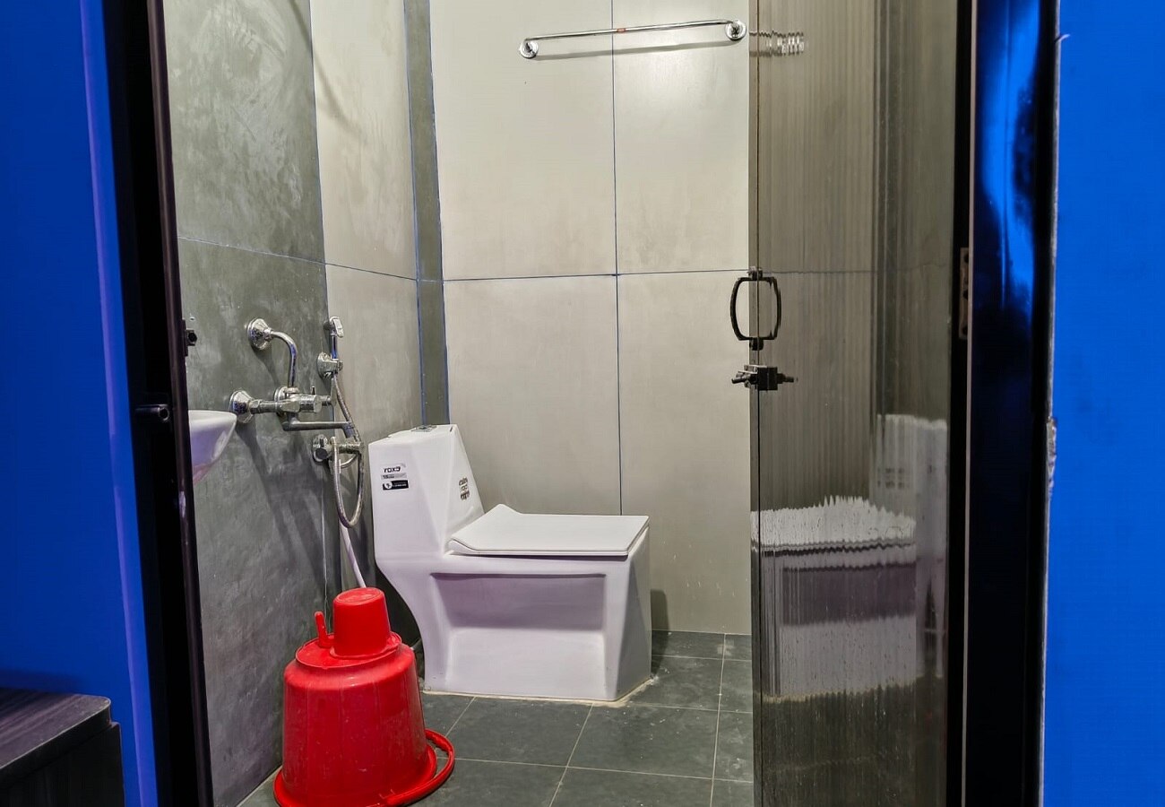 S4 Guest House - Tap to explore photos
