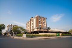 FabHotel Pancharatna Regency - Nr. Medicover Hospitals, Pune