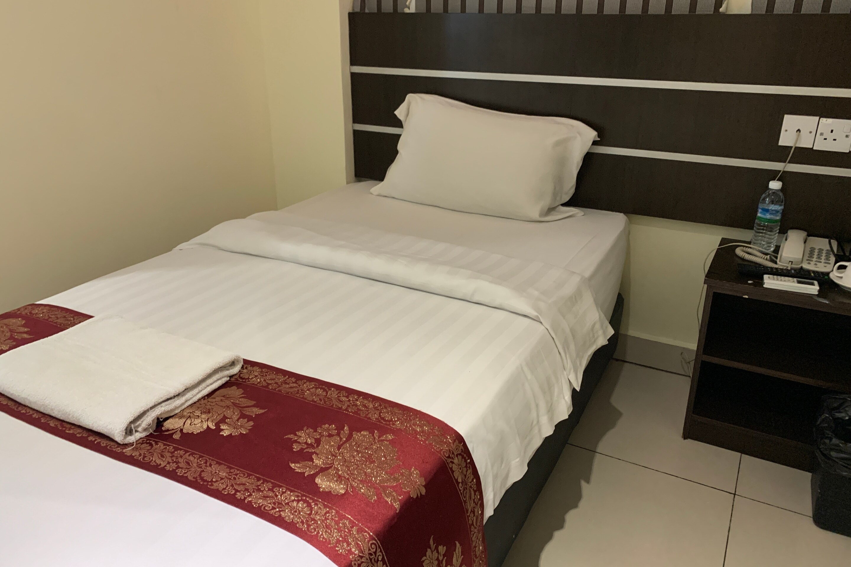 OYO 89944 Stay Inn - Tap to explore photos