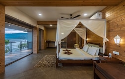 Tarang - Sea View Deluxe Rooms