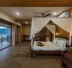 Tarang - Sea View Deluxe Rooms