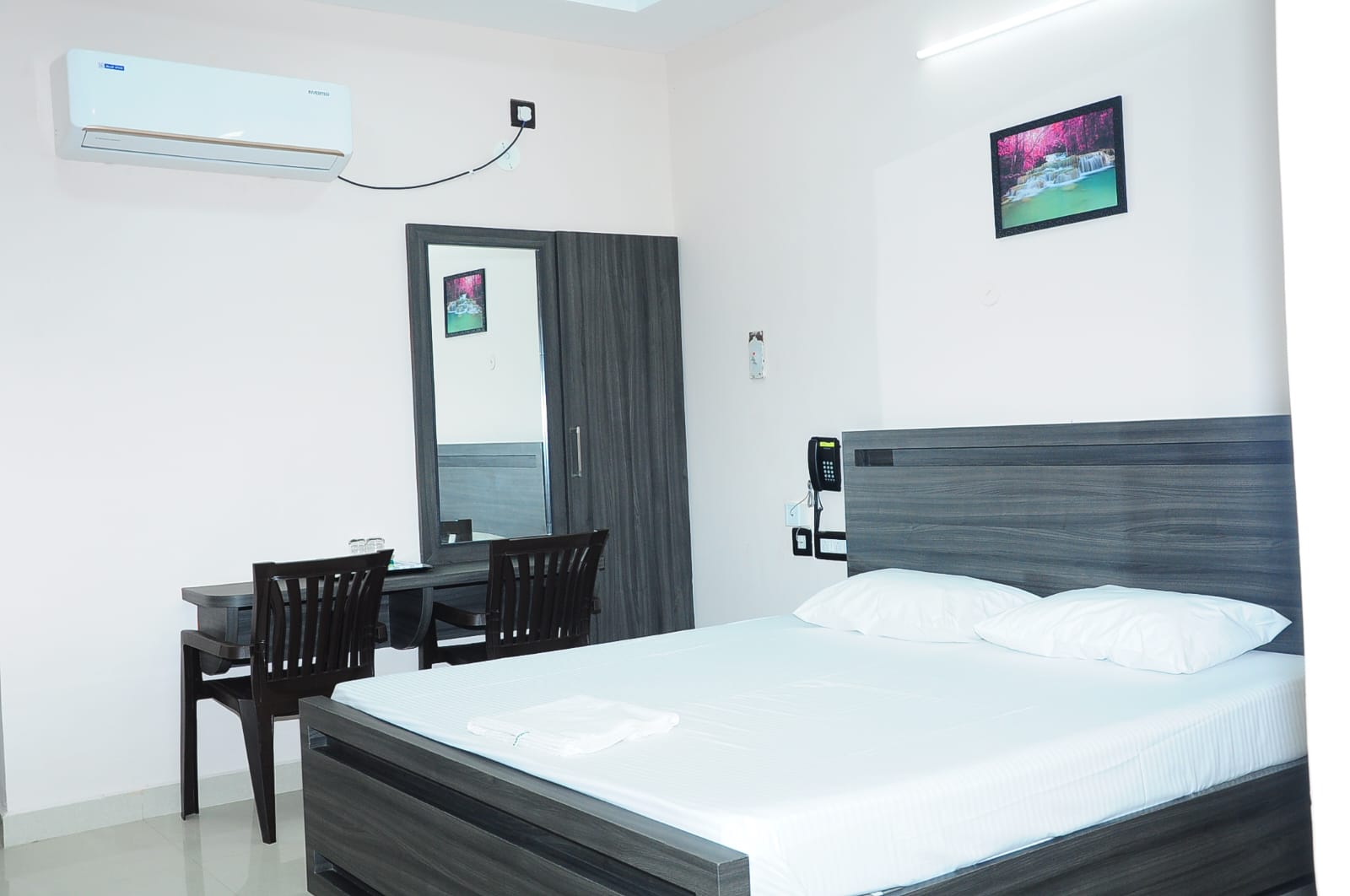 Azhagappa Residential - Tap to explore photos