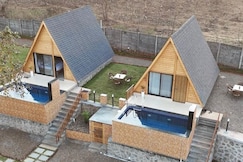 Vadiyan Homestays, Karjat