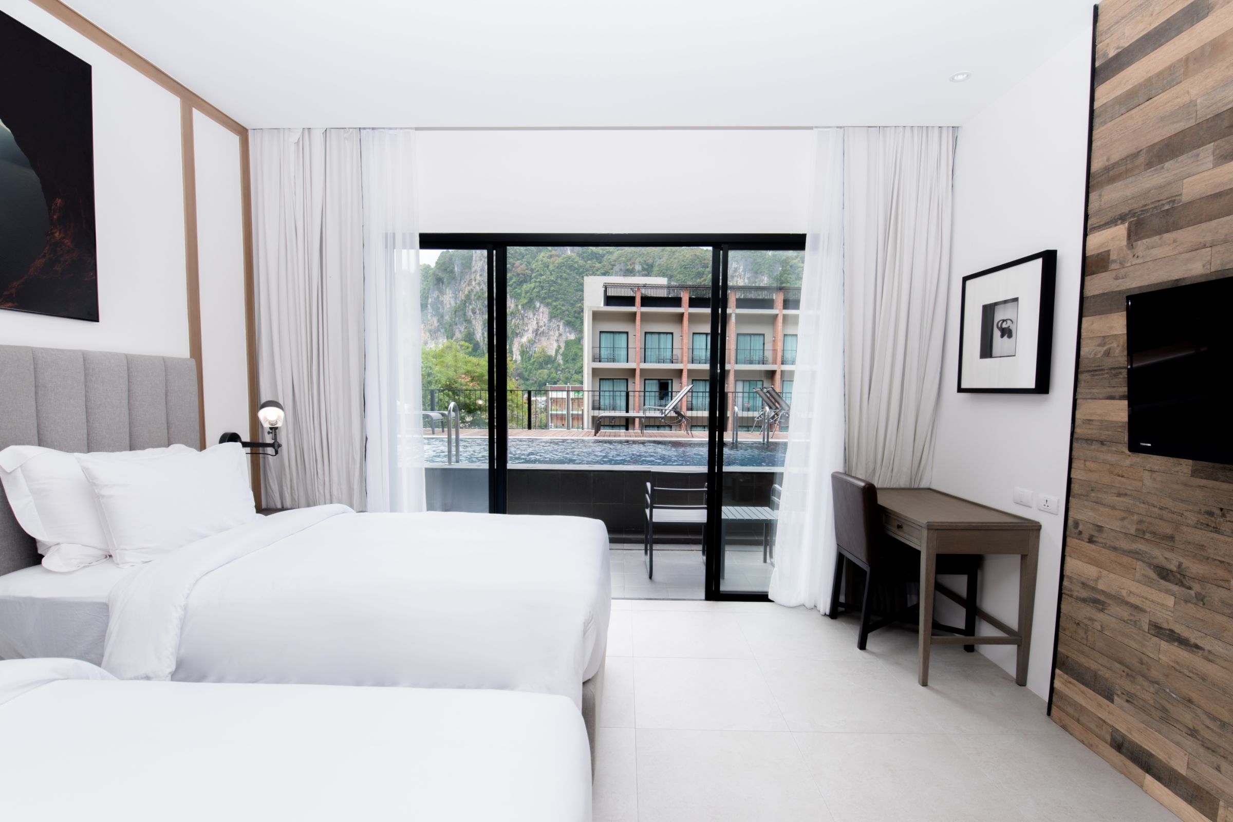 Sugar Marina Hotel CLIFFHANGER Aonang - Tap to explore photos