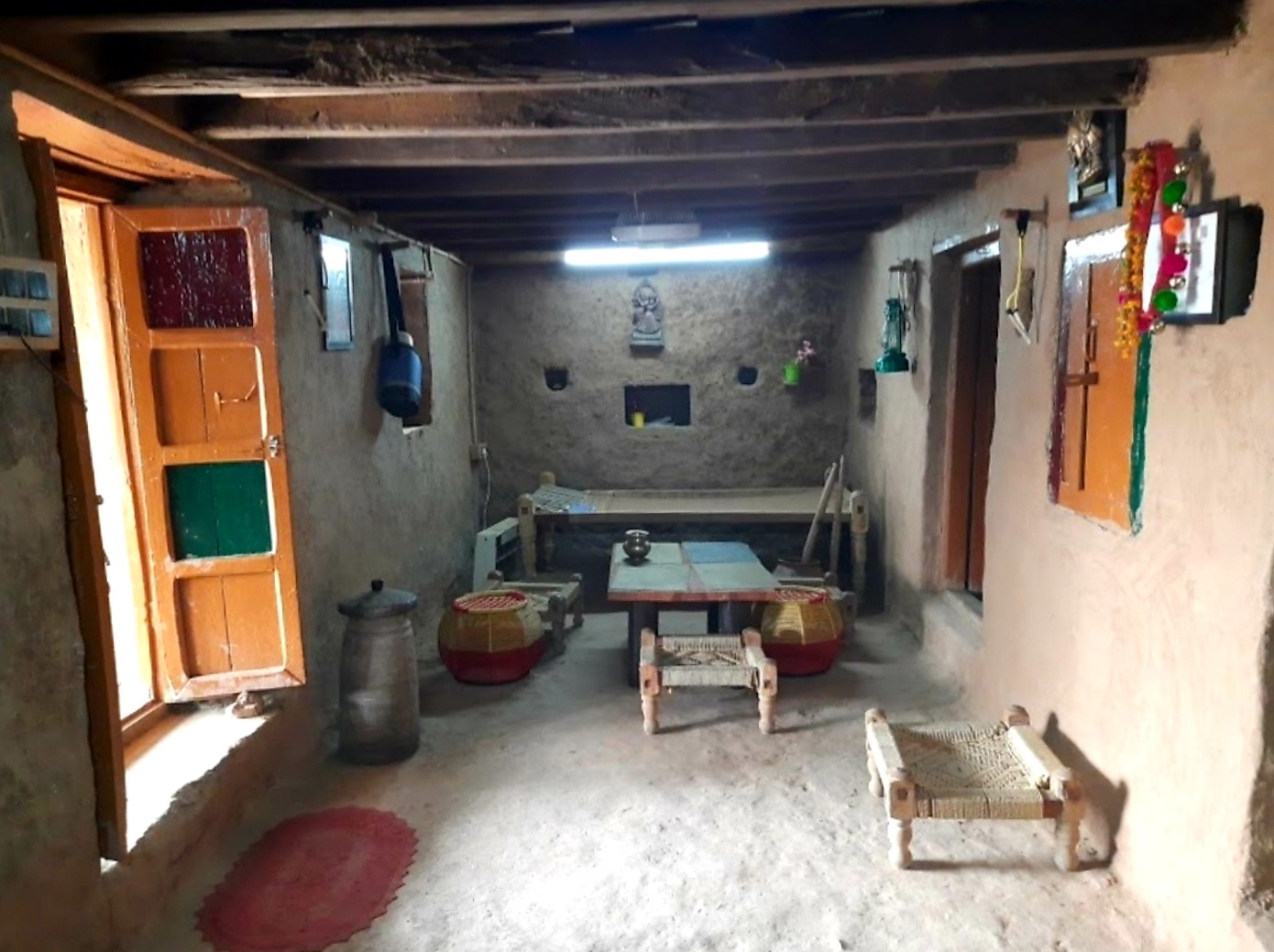 Dindyali Homestay and Cafe - Tap to explore photos