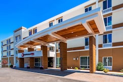 Best Western Plus North Shore Hotel, Strafford