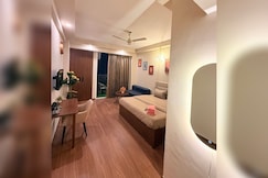 Hazelnut Studio Omaxe ITC, Greater Noida