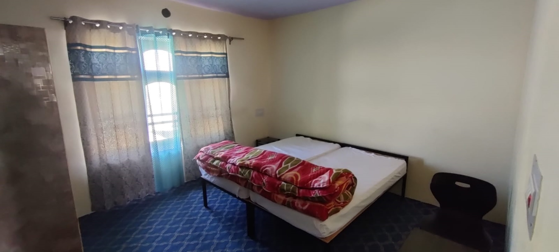 Holiday inn Hanle - Tap to explore photos