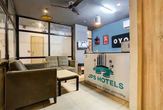 Hotel O Dwarka Mor Metro Hotel