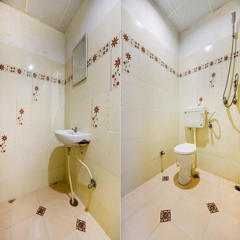 Hotel Adesh - Tap to explore photos