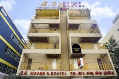 Townhouse OAK SR Hotel wakad, Pune