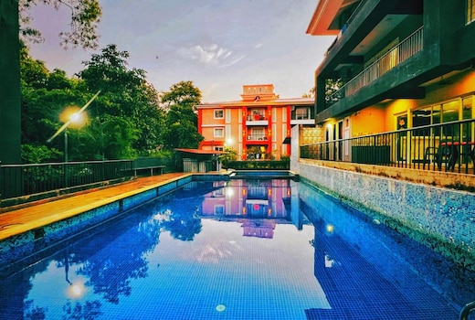 4BHK SPARKLING APARTMENT NEAR BEACH POOL with BAR 2bhkX2