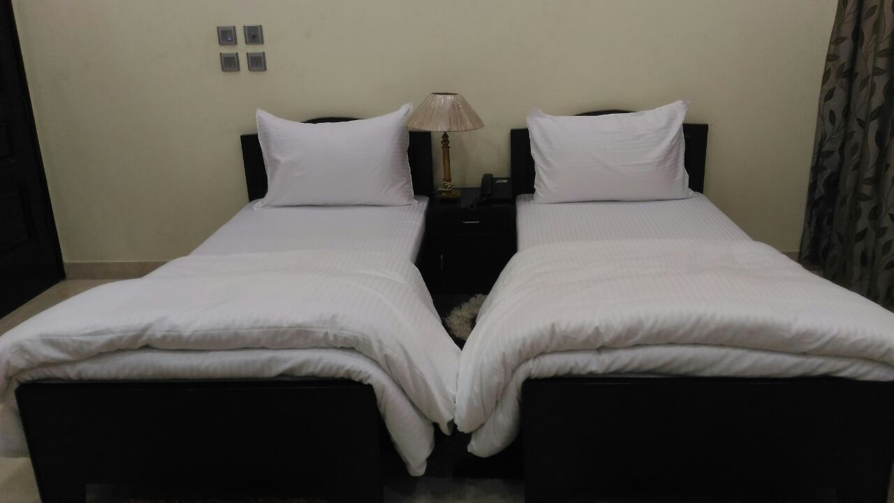 Kapoor Residency Greater Noida - Tap to explore photos