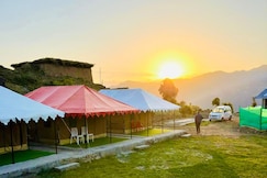 Himalyan Wild Trails Cafe and Luxury Family Camping, Mandi