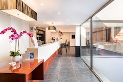 BEST WESTERN HÔTEL JOURNEL PARIS SUD, Essonne