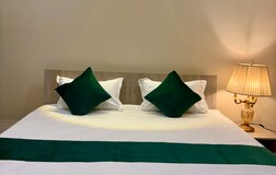 Green Cabin