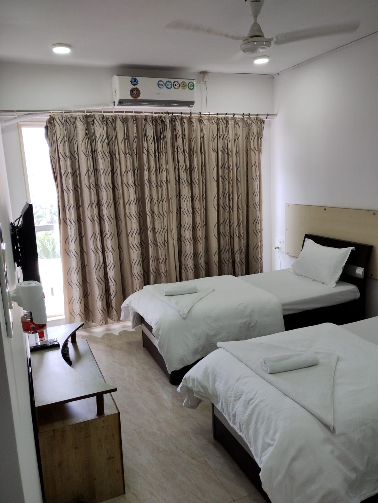 Chess Service Apartments - Tap to explore photos
