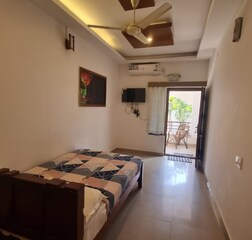 AC Deluxe Double Room