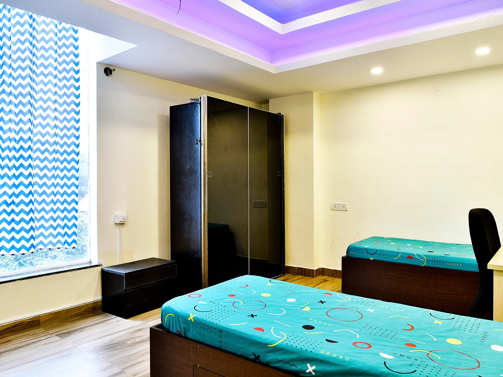 Z Express Moonshine, Bangalore