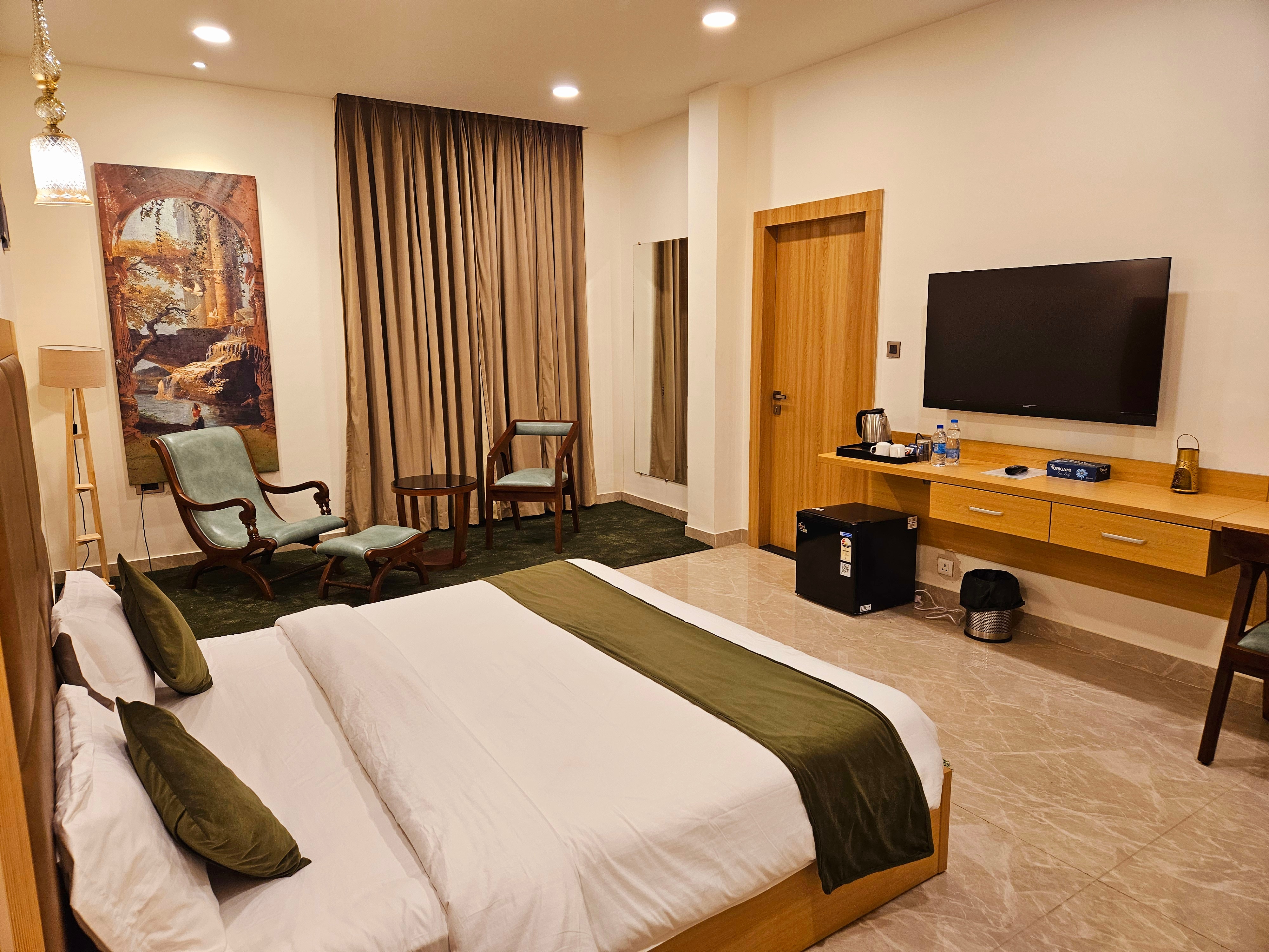 Suite Room 1