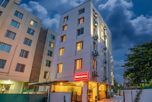 FabExpress Marvel Bliss - Nr. Trump Towers