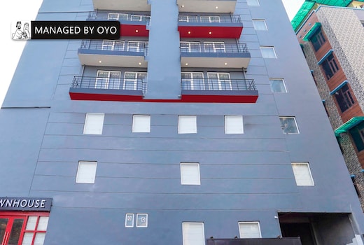 Super Townhouse Hotel Royal Adress Nearest Parthala Chowk