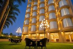 Hotel Artilla Inn, Ahmedabad